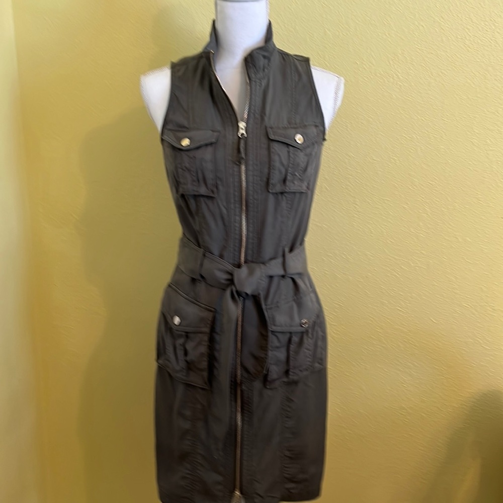 White House Black market sleeveless dress size extra small
